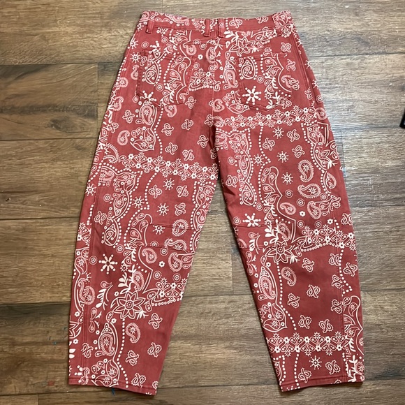 Red Bandana Print Barrel  pants size Large - Picture 7 of 13